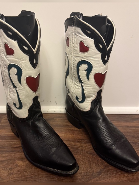 ACME Shoes - Vintage Acme Queen of Hearts Cowboy Boots women 8 M